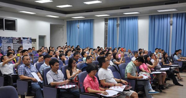 中山大学第六十届企业家成功论坛--江英《毛泽东的统帅之道》分享。